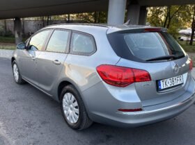 Opel ASTRA 2015