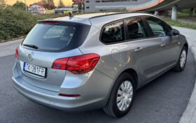 Opel ASTRA 2015