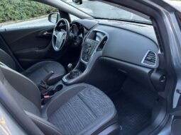 
										Opel ASTRA 2015 full									