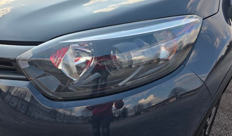 
								Renault captur 2016 full									