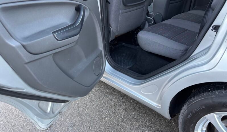 
								Ford C-Max 1,6 Syle Plus 2010 full									