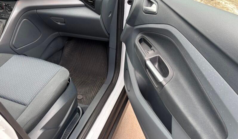 
								Ford C-Max 2015 full									