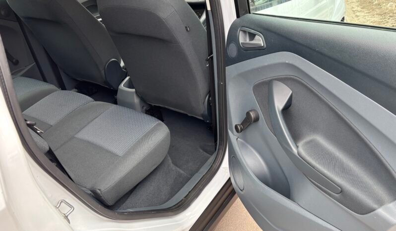 
								Ford C-Max 2015 full									