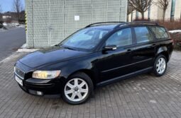 
										VOLVO V50 2.0D Momentum 2005 full									