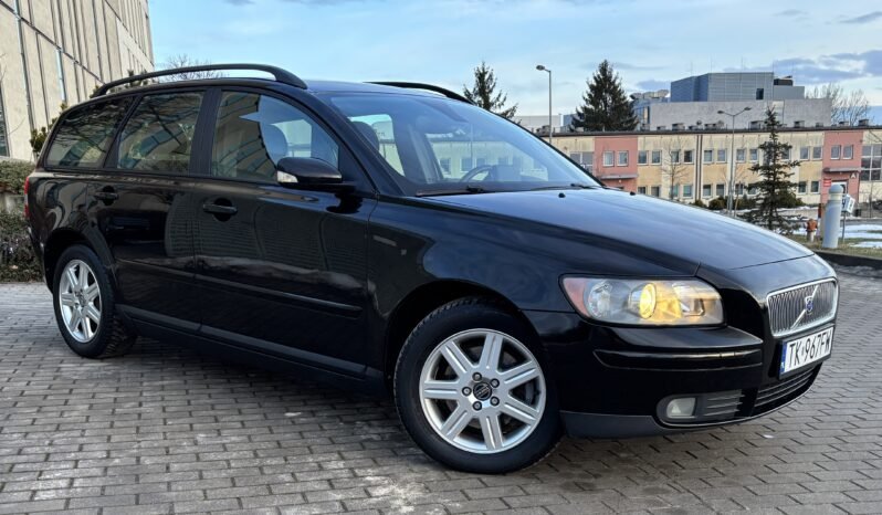 
								VOLVO V50 2.0D Momentum 2005 full									