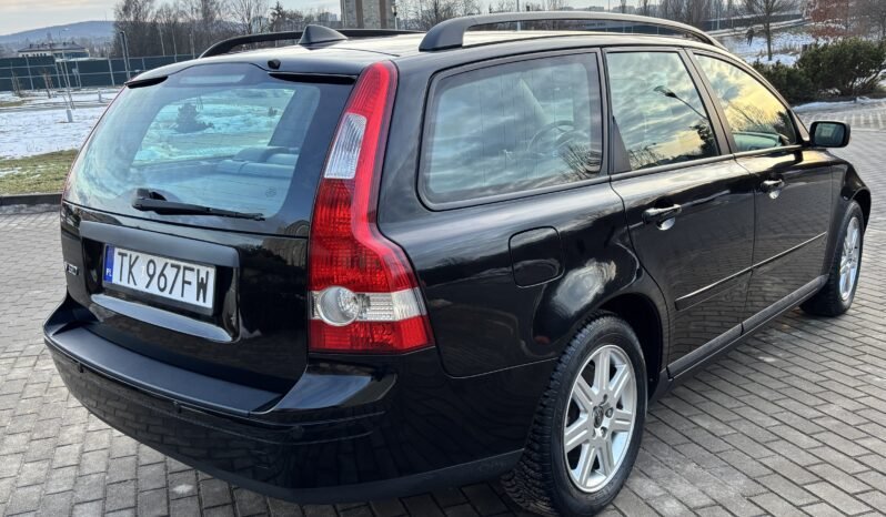 
								VOLVO V50 2.0D Momentum 2005 full									