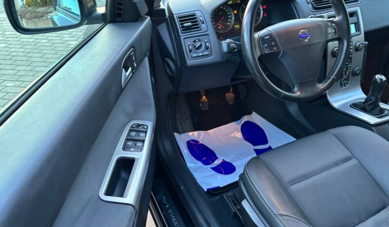 
								VOLVO V50 2.0D Momentum 2005 full									