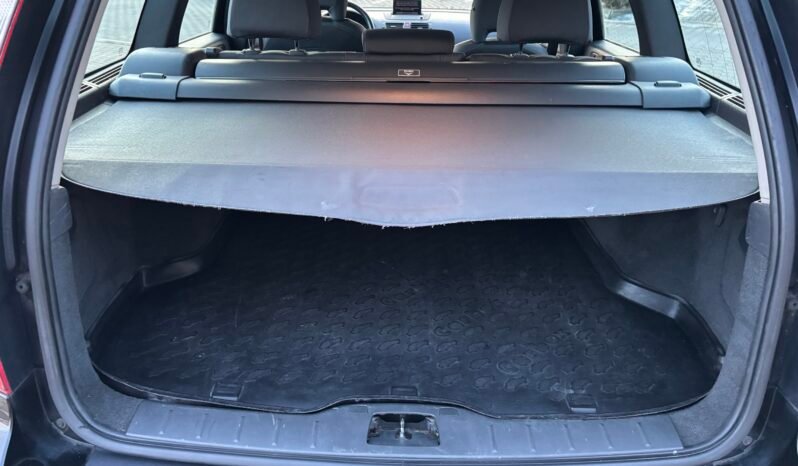 
								VOLVO V50 2.0D Momentum 2005 full									