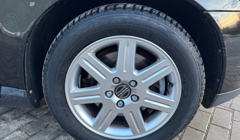 
								VOLVO V50 2.0D Momentum 2005 full									