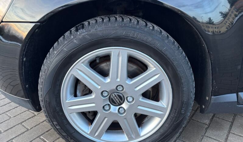 
								VOLVO V50 2.0D Momentum 2005 full									