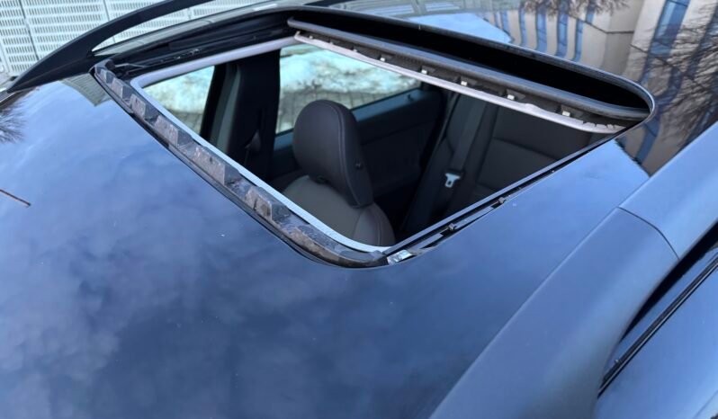 
								VOLVO V50 2.0D Momentum 2005 full									