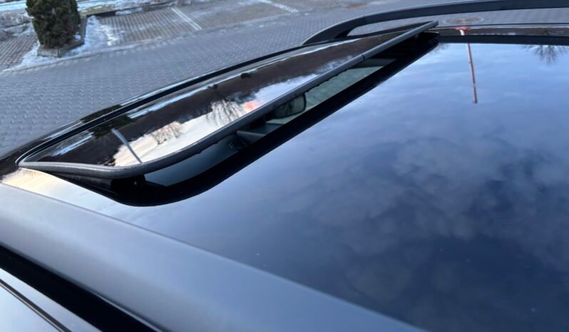 
								VOLVO V50 2.0D Momentum 2005 full									