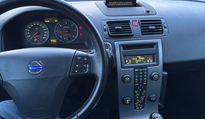 
								VOLVO V50 2.0D Momentum 2005 full									