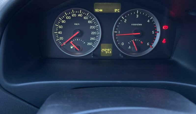 
								VOLVO V50 2.0D Momentum 2005 full									