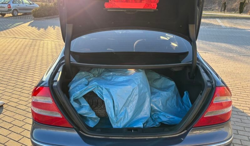 
								Mercedes CLK 200 2004 full									