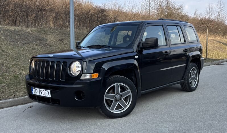 
								Jeep Patriot 2010 full									