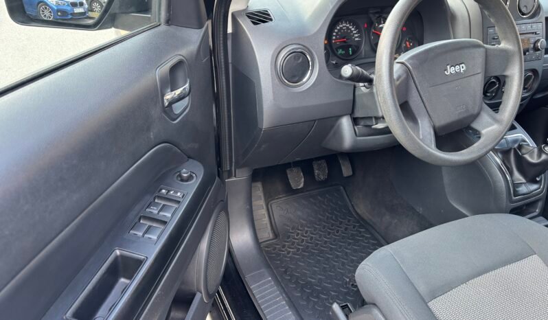 
								Jeep Patriot 2010 full									