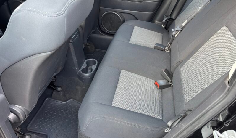 
								Jeep Patriot 2010 full									