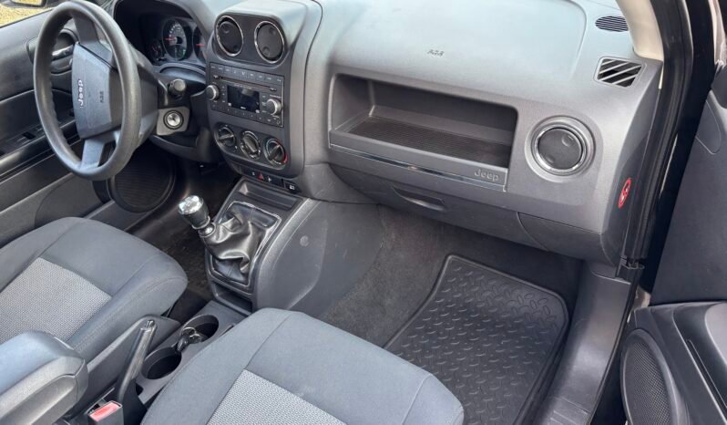 
								Jeep Patriot 2010 full									