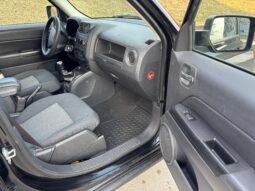 
										Jeep Patriot 2010 full									