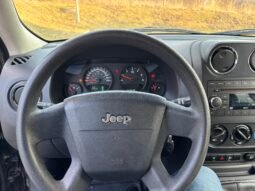 
										Jeep Patriot 2010 full									