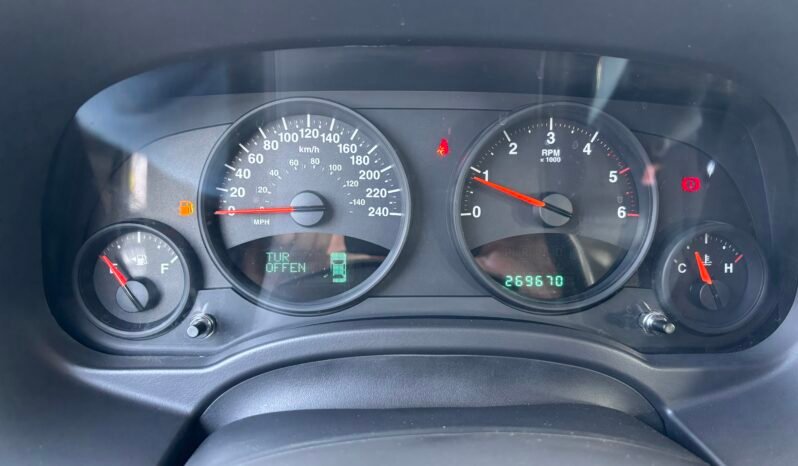 
								Jeep Patriot 2010 full									