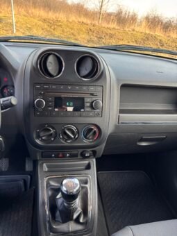 
										Jeep Patriot 2010 full									