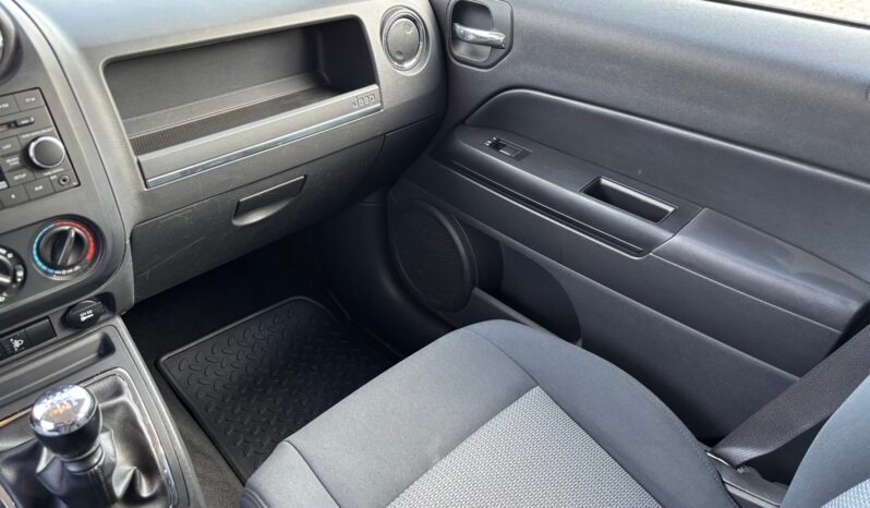 
								Jeep Patriot 2010 full									