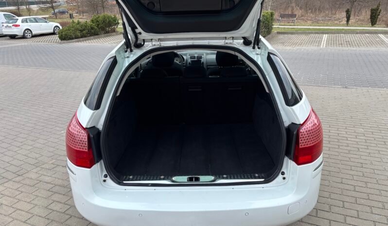 
								Peugeot 407 SW SPORT 2010 full									