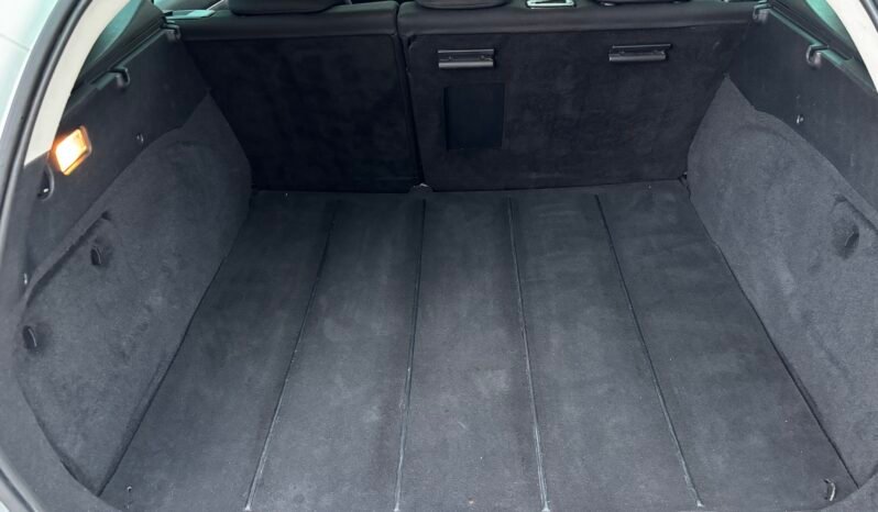 
								Peugeot 407 SW SPORT 2010 full									