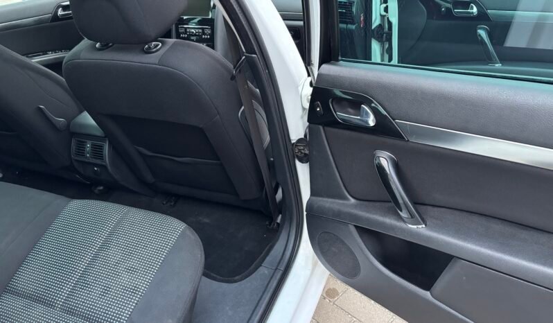 
								Peugeot 407 SW SPORT 2010 full									