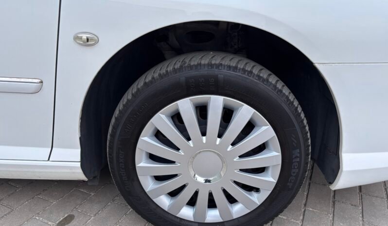 
								Peugeot 407 SW SPORT 2010 full									