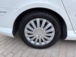 
										Peugeot 407 SW SPORT 2010 full									