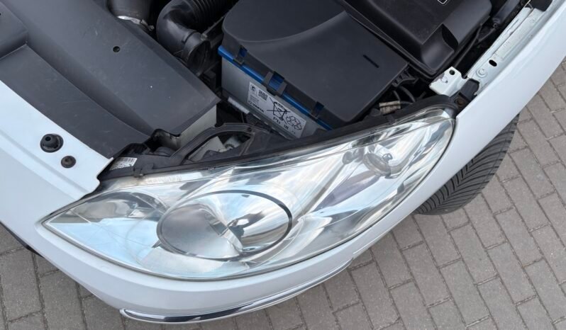 
								Peugeot 407 SW SPORT 2010 full									