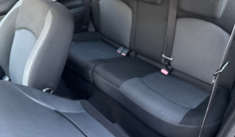 
								Peugeot 206 Basis 2010 full									