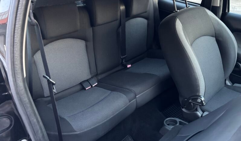 
								Peugeot 206 Basis 2010 full									