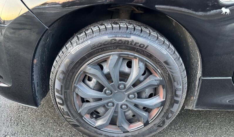
								Peugeot 206 Basis 2010 full									