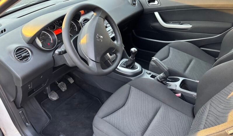 
								Peugeot 308 Filou 2010 full									