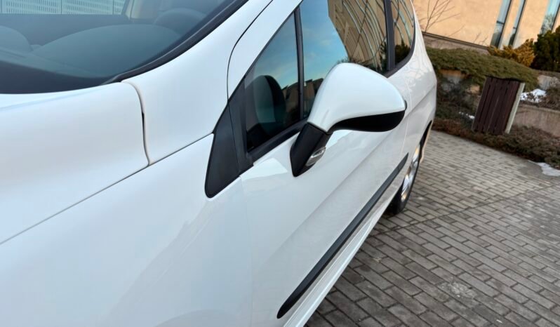 
								Peugeot 308 Filou 2010 full									