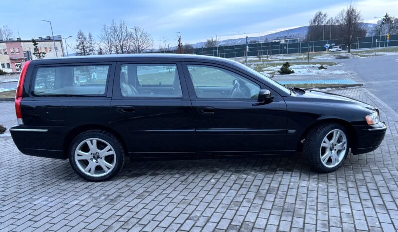 
								VOLVO V70 2.4 Summum 2005 full									