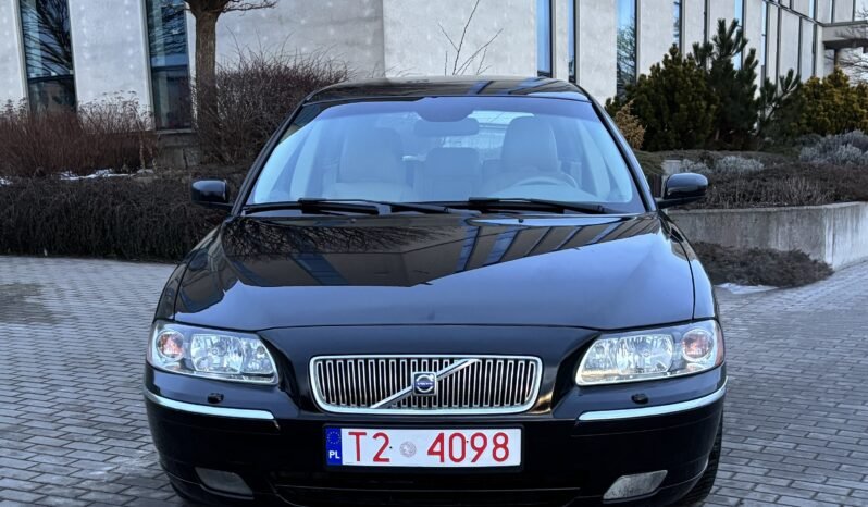 
								VOLVO V70 2.4 Summum 2005 full									