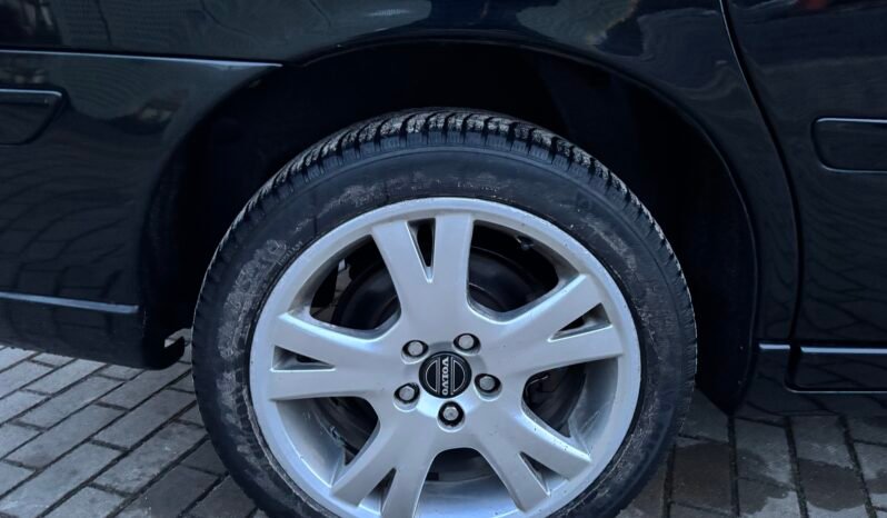 
								VOLVO V70 2.4 Summum 2005 full									