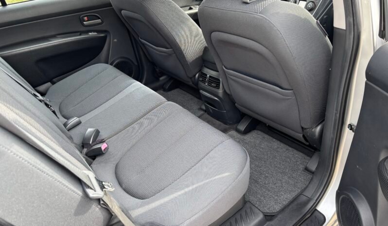 
								Kia Carens 2.0 CRDi EX 2007 full									