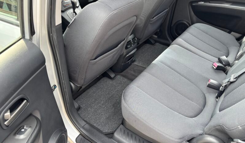 
								Kia Carens 2.0 CRDi EX 2007 full									