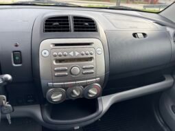 
										Daihatsu Sirion 1.3 2010 full									