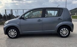 
										Daihatsu Sirion 1.3 2010 full									
