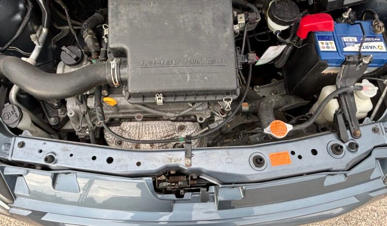 
								Daihatsu Sirion 1.3 2010 full									