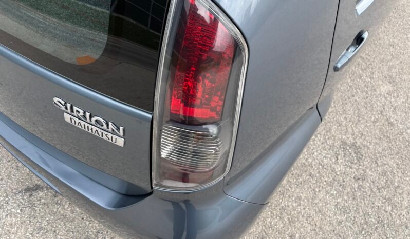 
								Daihatsu Sirion 1.3 2010 full									