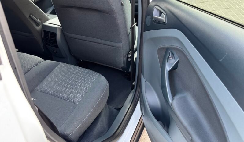
								Ford C-Max 2013 full									