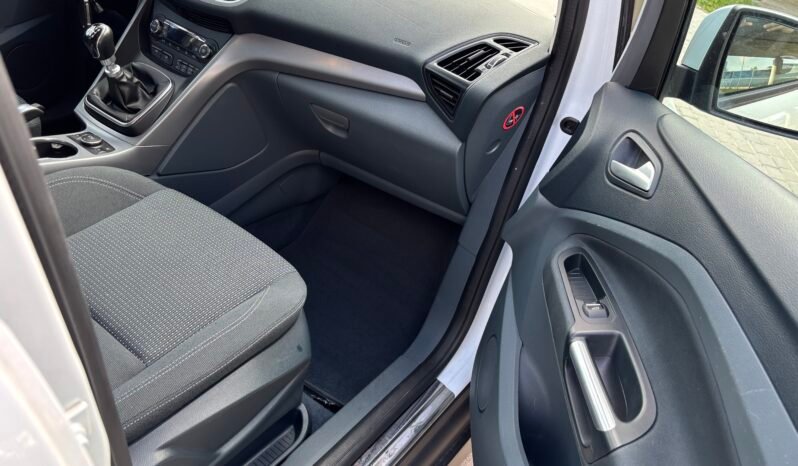 
								Ford C-Max 2013 full									